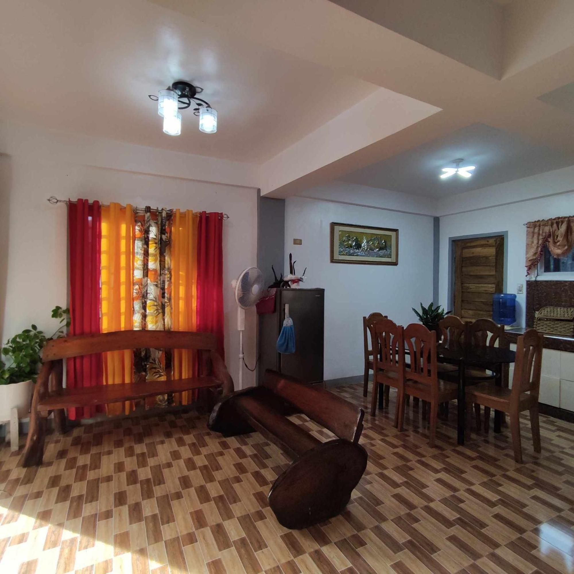 Zia Homestay Burgos  Exterior photo